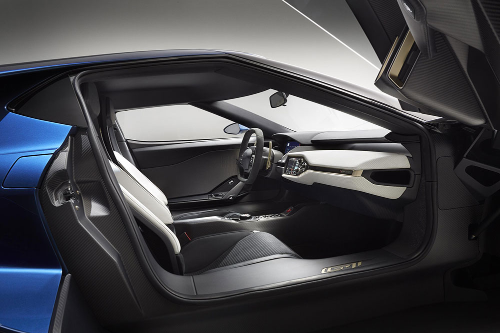 3Ford GT Gana Premio al Mejor Diseño en Auto Show de Detroit 2015 - MAKINAS