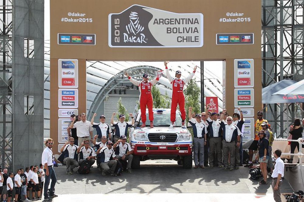Toyota Hilux Imperial Subcampeón en Dakar 2015 - MAKINAS (2)